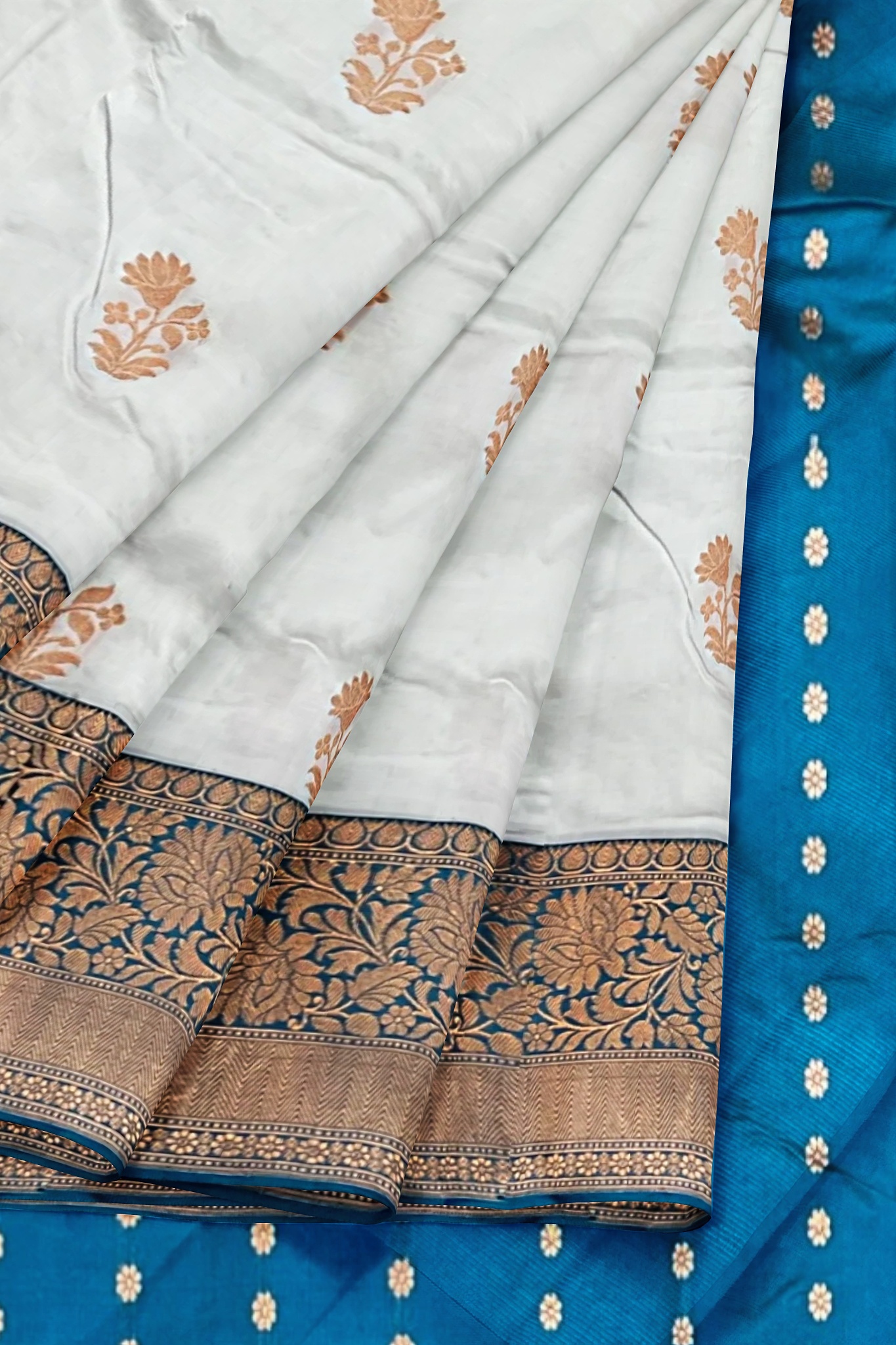 White Katan Silk Handloom Banarasi Saree